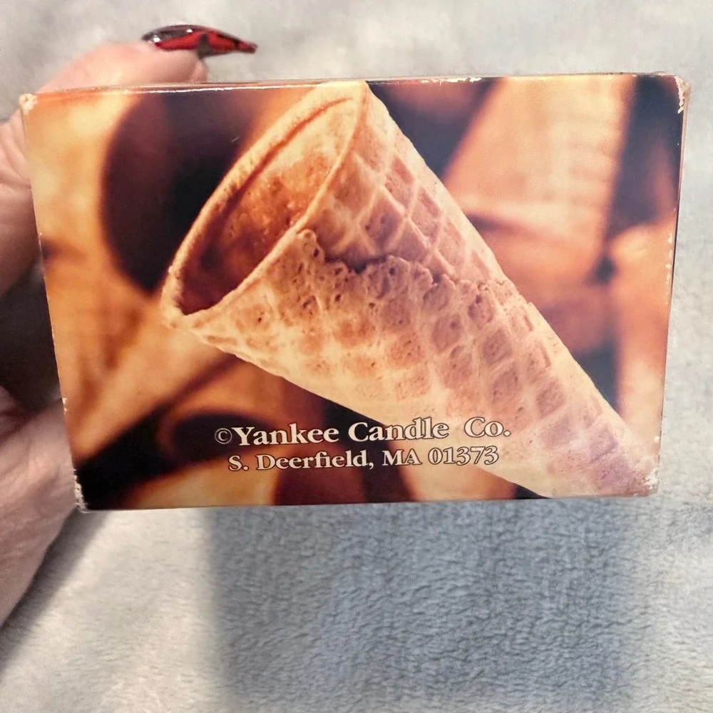 Vintage Yankee Candle French Vanilla Tea Lights 12 Ct Scented NOS Original